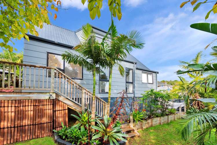 2/13 Philson Terrace Browns Bay_24