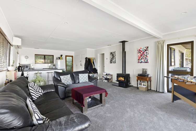 Flat 2/100 Cambria Street_3
