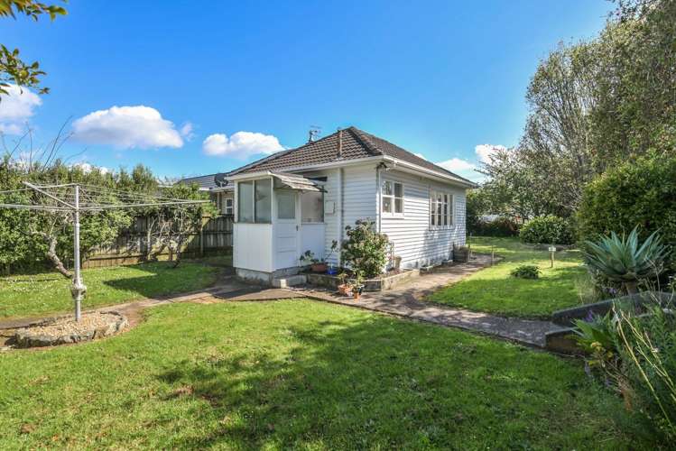 9 Garland Road Greenlane_10