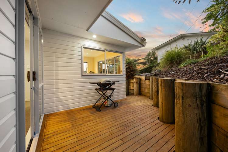 105 Waitakere Road Waitakere_37