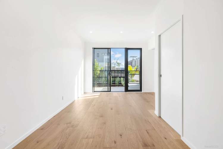 36 Waipuhinui Way Wiri_9