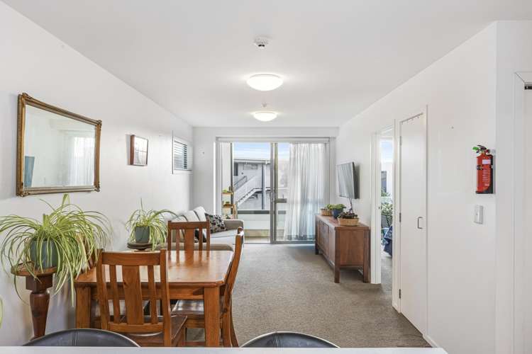 117/17 Link Crescent Stanmore Bay_6