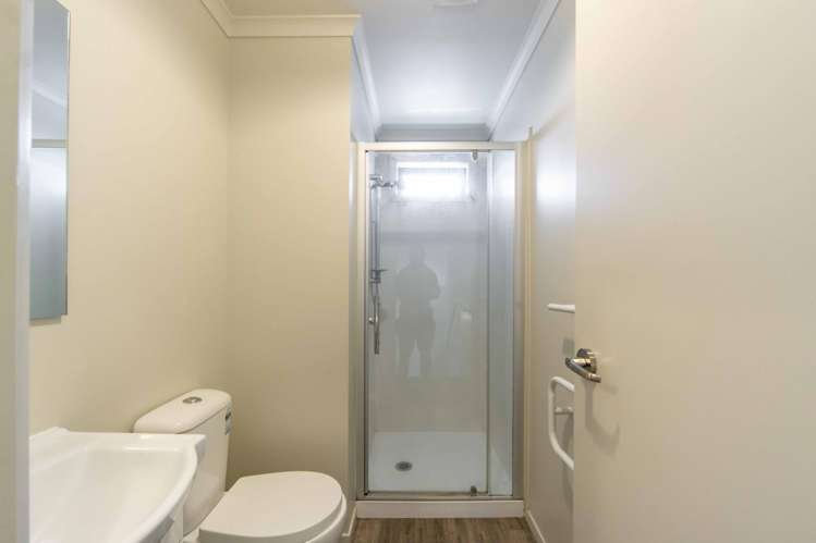 18B Charlemont Street Hamilton Central_9