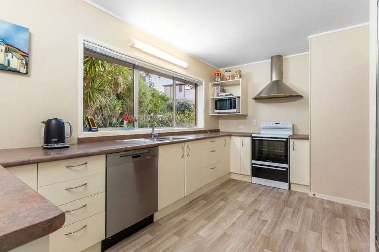 56 Mayfair Crescent Mairangi Bay_28