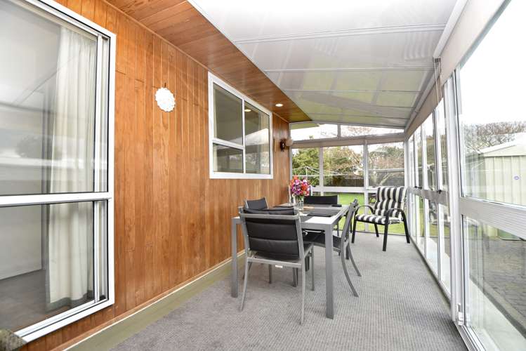 15 Charles Street Carterton_7