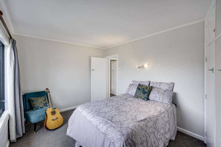 13 Howard Road Taradale_5