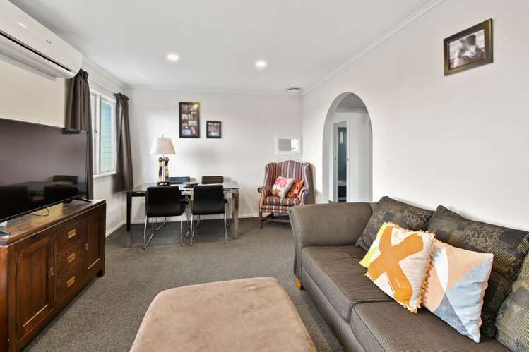 2/41 Clark Road Pahurehure_5