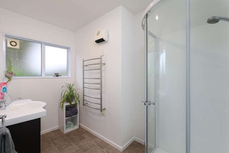 64 Tresillian Avenue Marybank_15