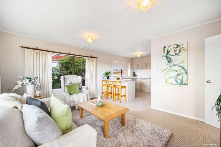 58 Galloway Crescent Farm Cove_17