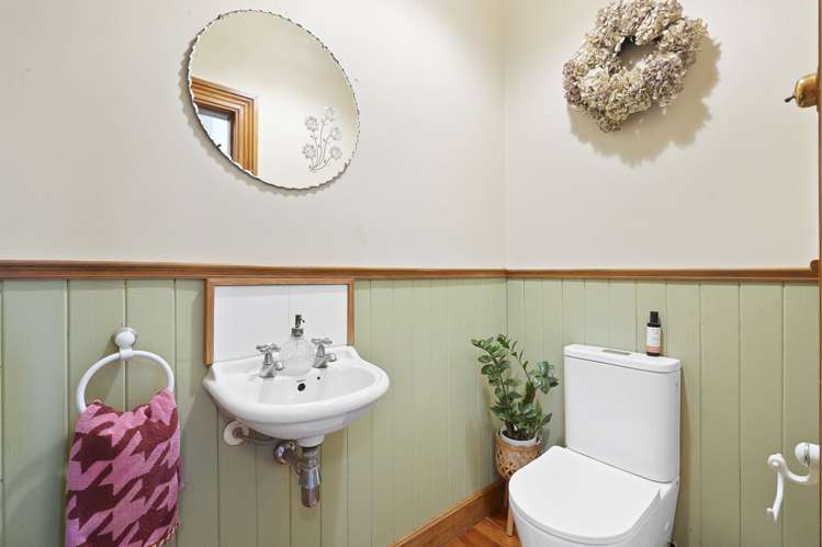 62 Gilbert Street New Plymouth_27