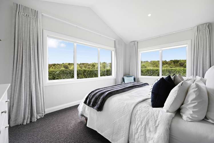 25 Alan Livingston Drive Cambridge_10