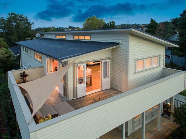 1/4 West Lynn Road Titirangi_0