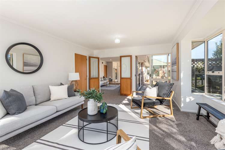 45 Showgate Avenue Sockburn_11