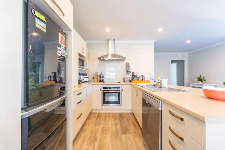 2/33 Maltby Avenue West End_5