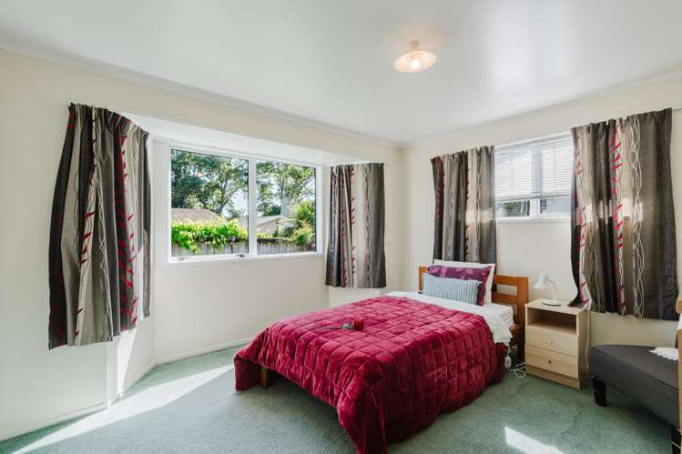 17 Sandalwood Drive Dinsdale_7