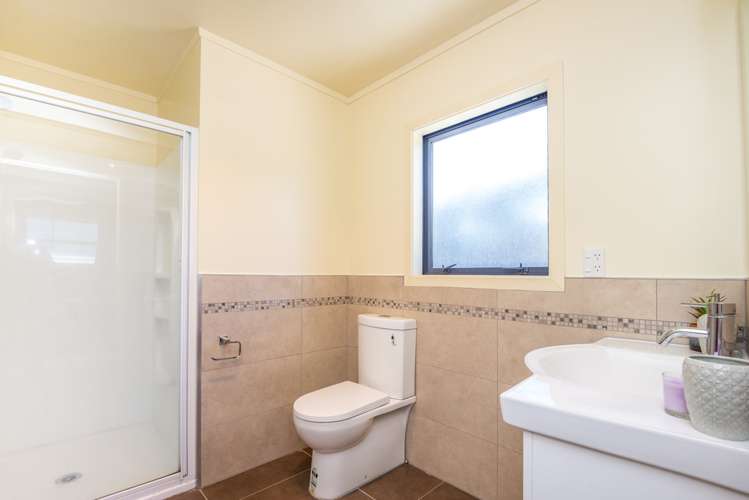 132 Navigation Drive Whitby_10