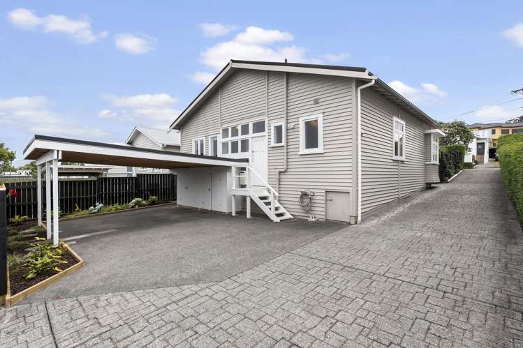 20 Highland Road Mount Albert_11