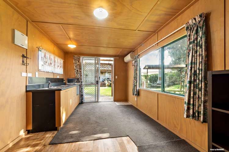 13 Gladfield Lane Te Atatu Peninsula_14