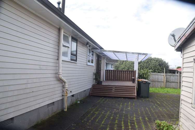 14 Fisher Crescent Otara_9