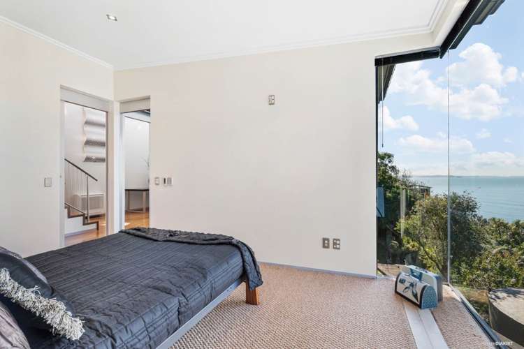 38 Vipond Road Stanmore Bay_15