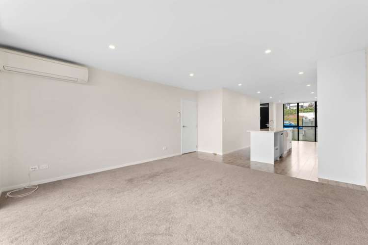 8 Seafarer Crescent Stanmore Bay_12