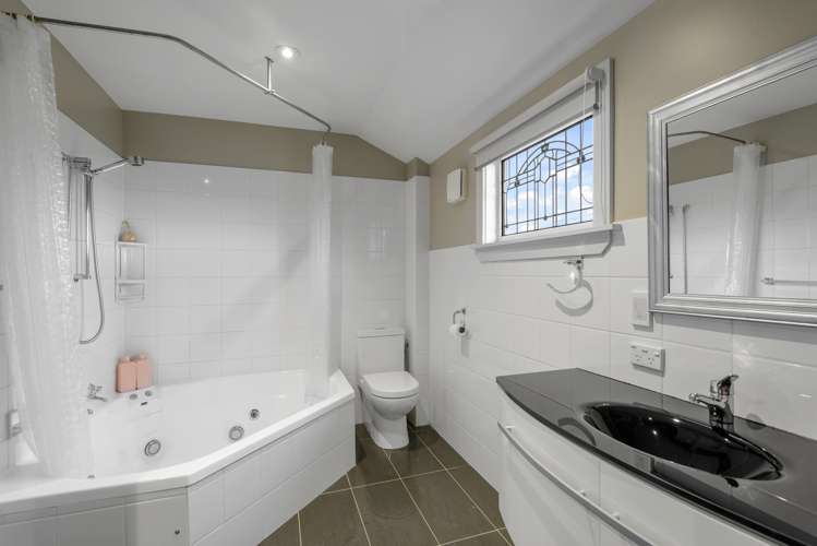 215 Horndon Street Darfield_14