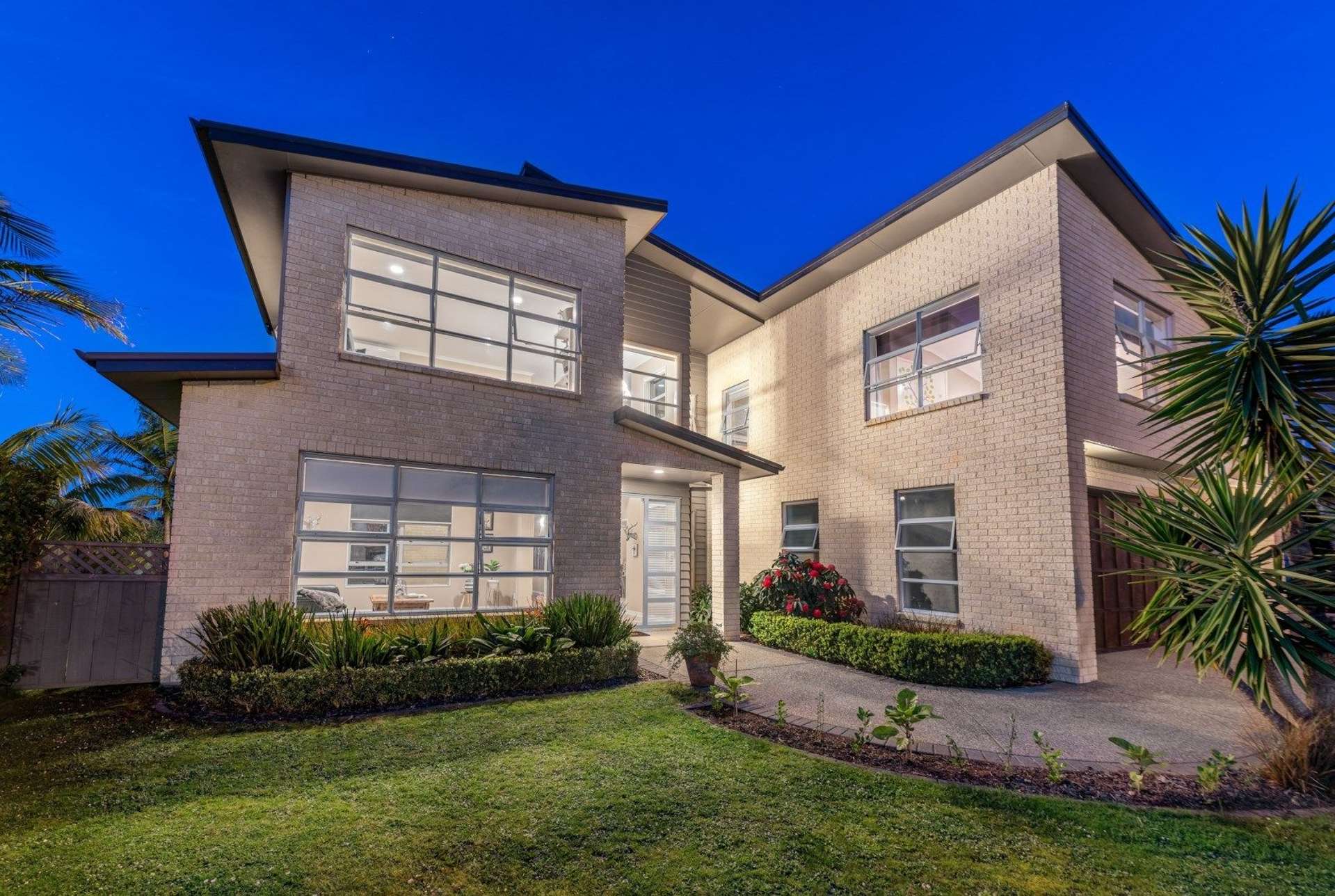 27 Pine Harbour Parade Beachlands_0