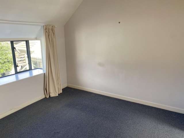 31 McBain Grove 10597_4