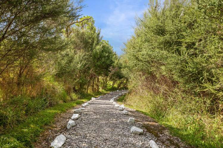 417 Heatley Road Whakapirau_23