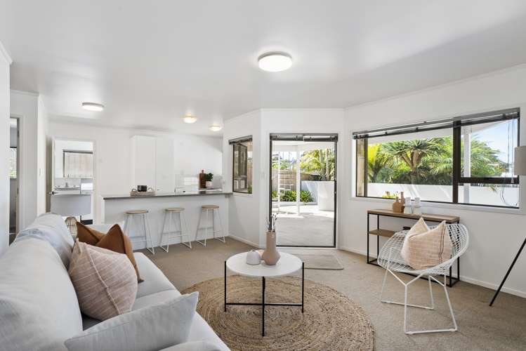 59 East Coast Road Castor Bay_35