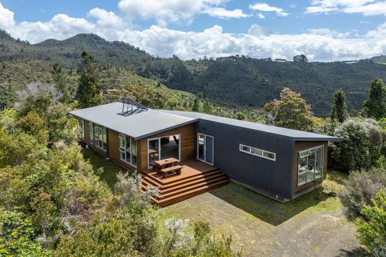 158 Silverstream Falls ROW Whitianga_68