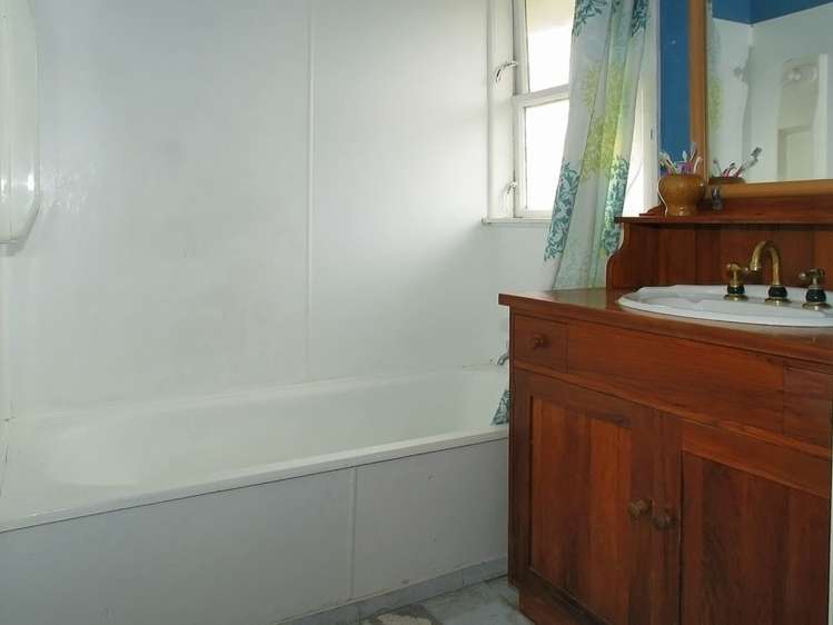 7 Wiltshire Place Cannons Creek_13