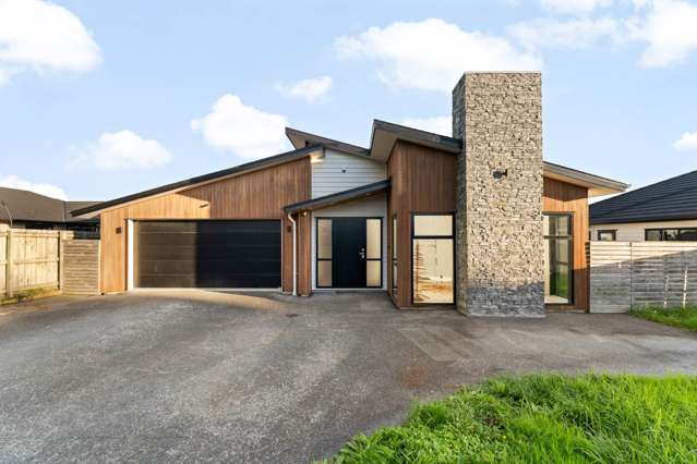 A Must-Sell! Executive Family Home in Prime Huapai