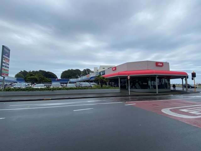 8 Egmont Street New Plymouth_3