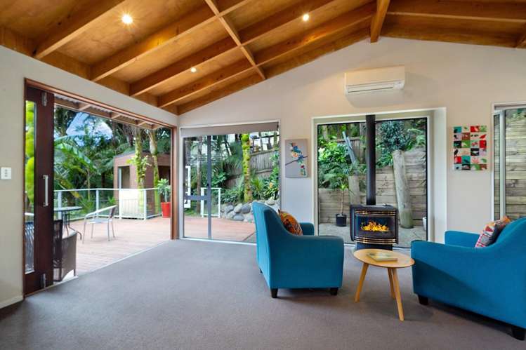 184 Huia Rd Titirangi_12