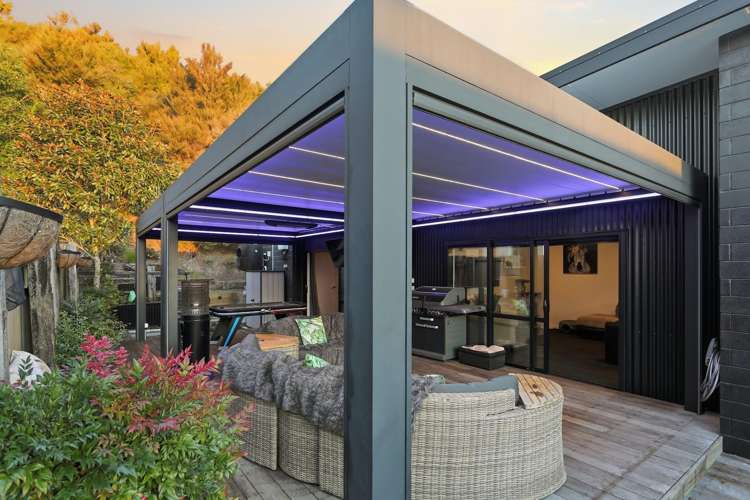 10 Ellesmere Close Pyes Pa_1