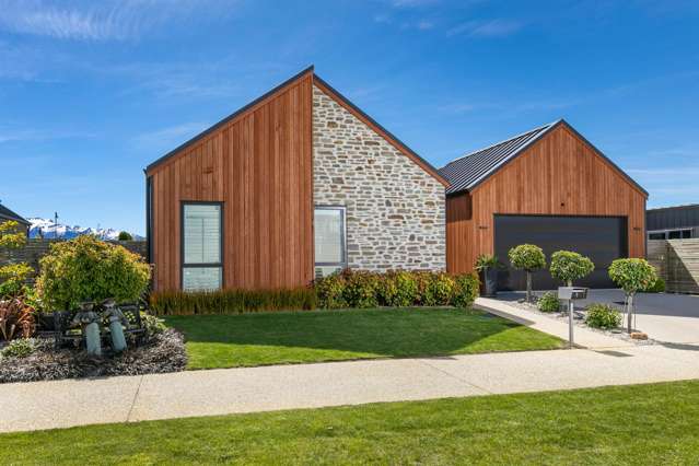 Modern living in the heart of Alpine Estate