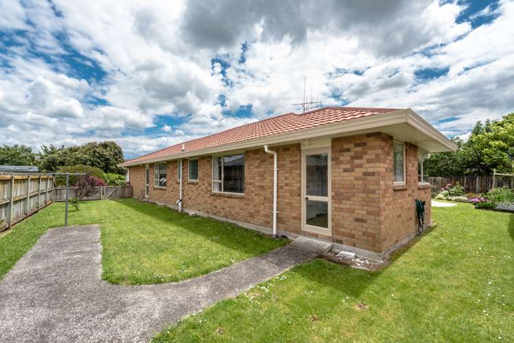 15 Farnborough Drive Nawton_14