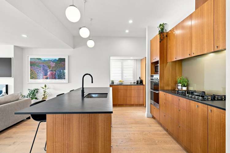 51 Smale Street Point Chevalier_3