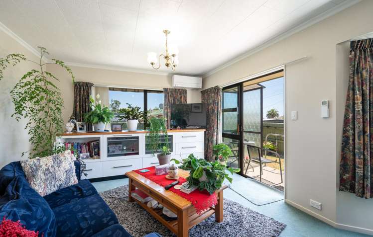 2/14 Marsden Road Stoke_7