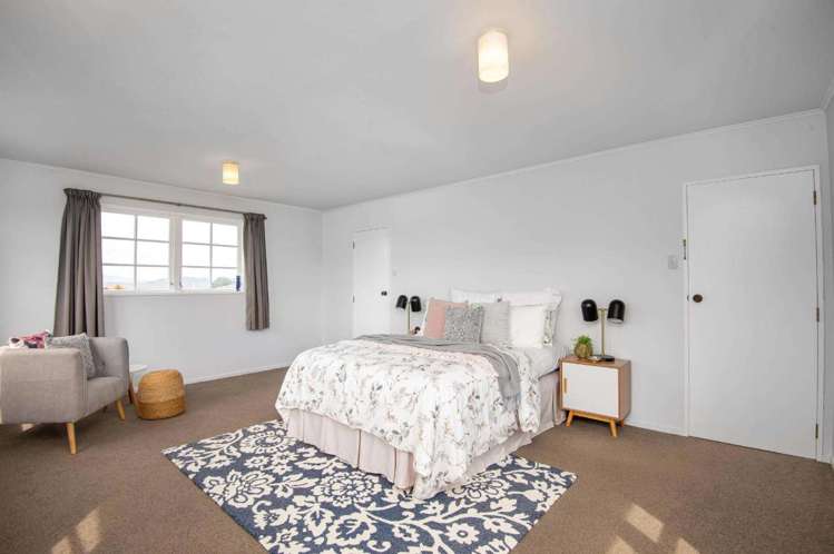 35 Outram Grove Kelson_6