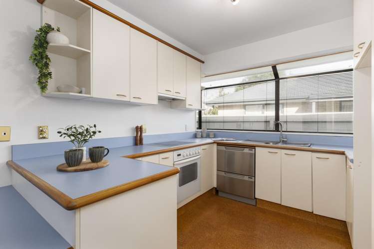 2/437 Greers Road Bishopdale_6