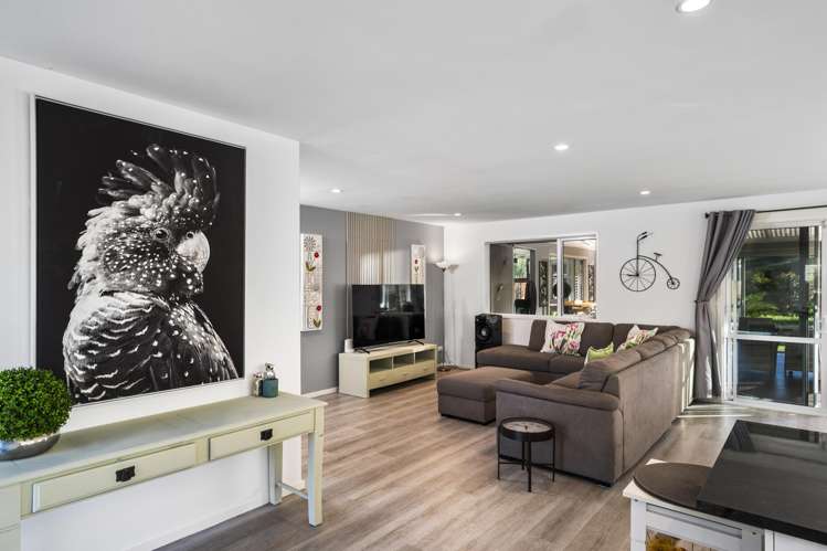 168 Ballintoy Park Drive Welcome Bay_3