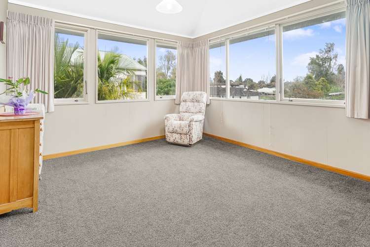 22 Chedworth Avenue Chedworth_14