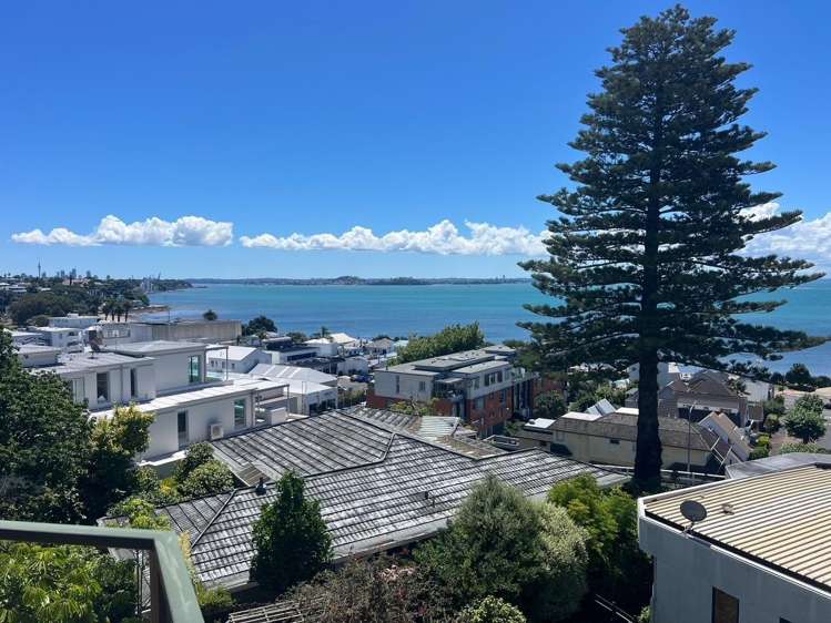 C/32 Devore Street Saint Heliers_15