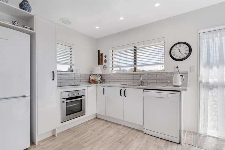 12/3 Stewart Street_5