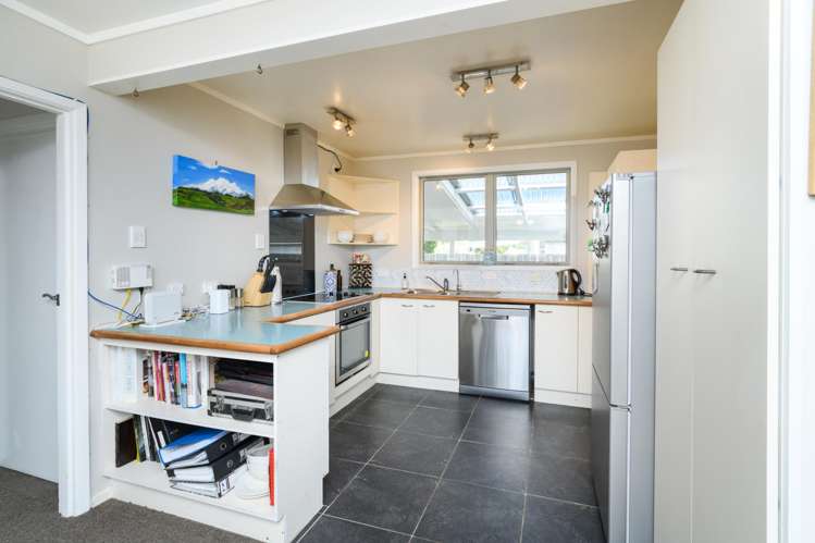 29 Cavendish Crescent Awapuni_9