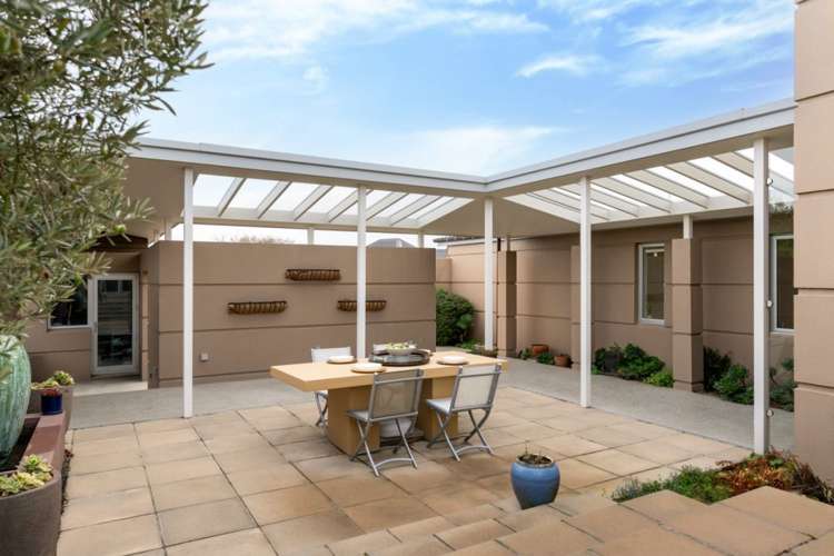 9 Watlings Place Kennedys Bush_32