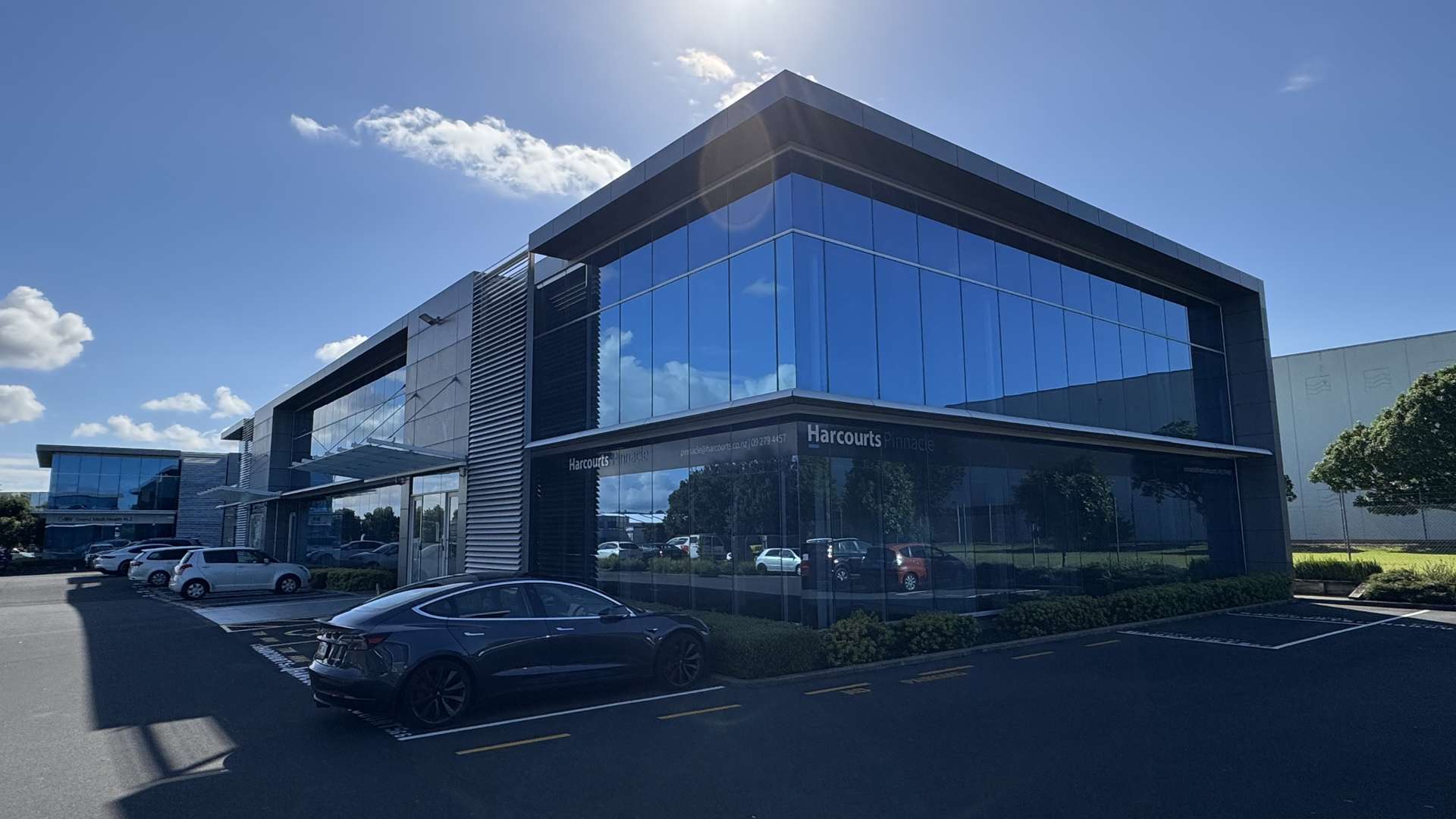 4-8 Pavilion Drive Mangere_0