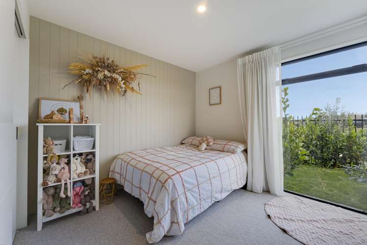 16 Hanworth Road Richmond_15